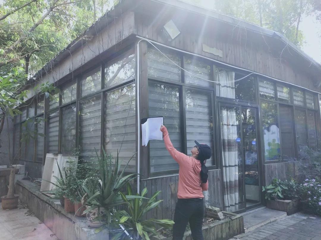 邹秋娜：繁琐之中寻快乐，，，，，细微之处见精神