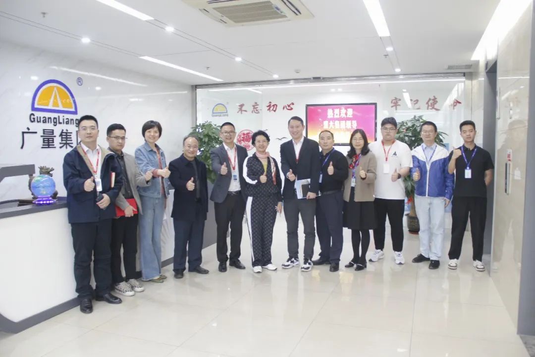 盟大集团莅临尊龙体育集团旅行交流