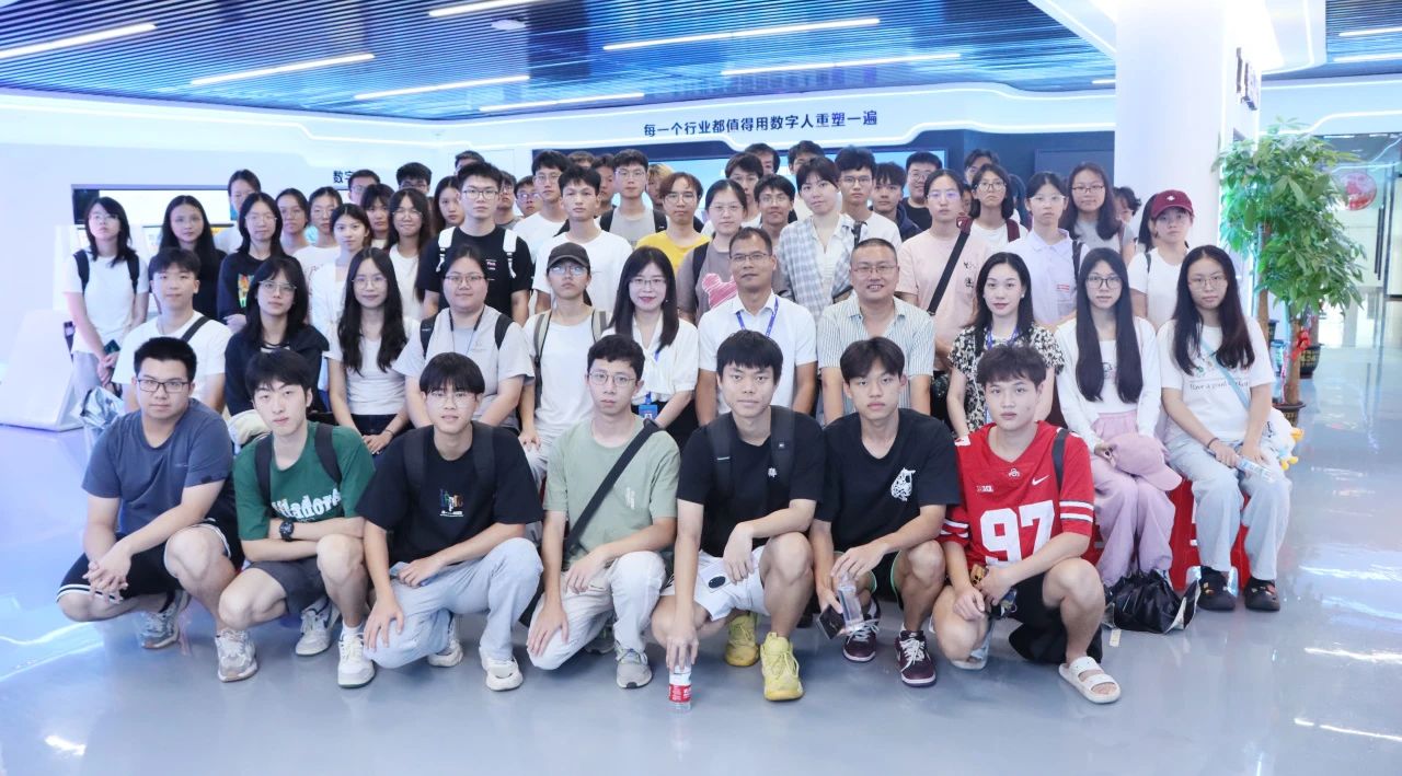 探索未来科技，，，，共筑智慧桥梁